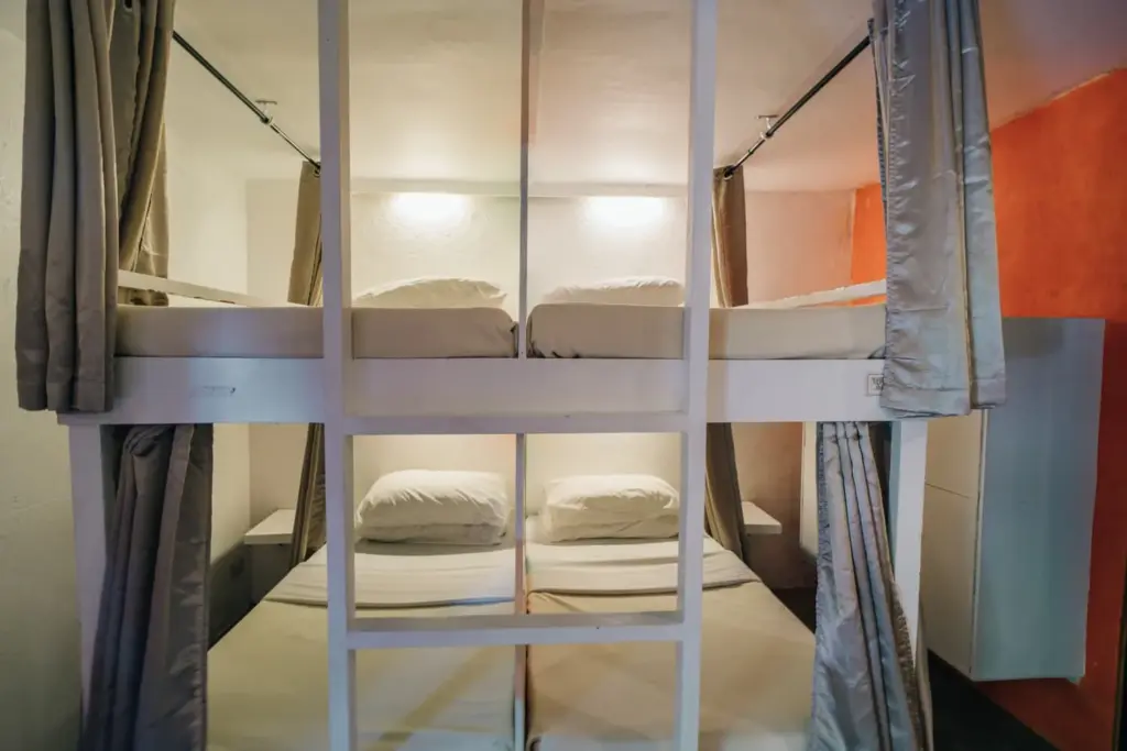 The shared en suite bathroom in the dorm