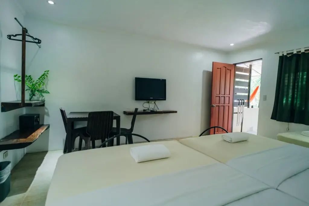 Triple Room at The Lazy Dog Boracay, photo 7